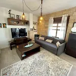 Gatu Premium Atico Caleta , Preferente Mayores De 25 Anos Y Familias Cadiz
