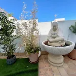 Gatu Premium Atico Caleta , Preferente Mayores De 25 Anos Y Familias Cadiz
