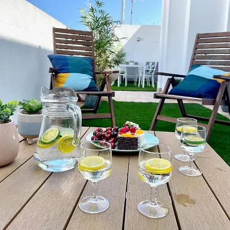 Gatu Premium Atico Caleta , Preferente Mayores De 25 Anos Y Familias Cádiz