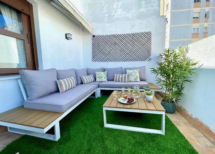 Gatu Premium Atico Caleta , Preferente Mayores De 25 Anos Y Familias Apartment