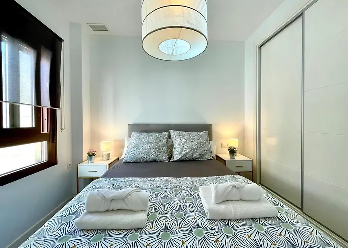 Gatu Premium Atico Caleta , Preferente Mayores De 25 Anos Y Familias Apartment Cádiz