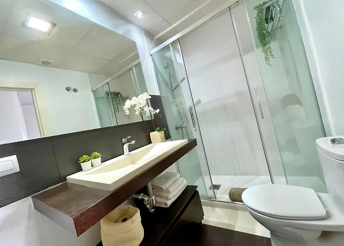 Gatu Premium Atico Caleta , Preferente Mayores De 25 Anos Y Familias Cadiz