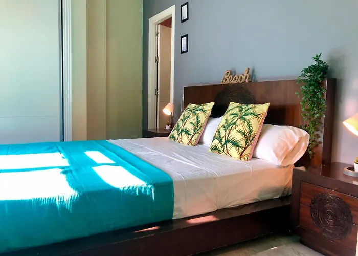 Gatu Premium Atico Caleta , Preferente Mayores De 25 Anos Y Familias Daire Cadiz